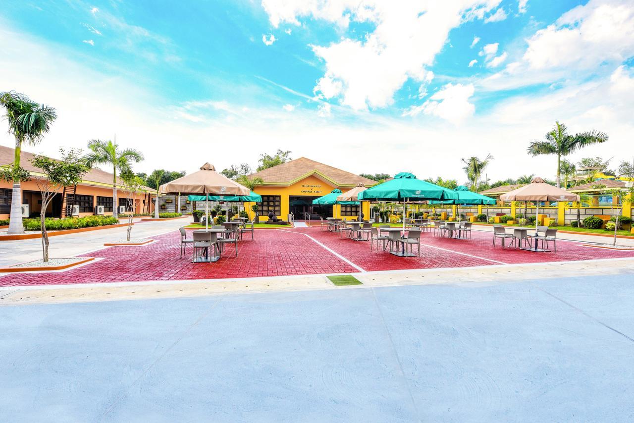 Kabaleyan Cove Resort Powered By Cocotel San Carlos  Exterior photo